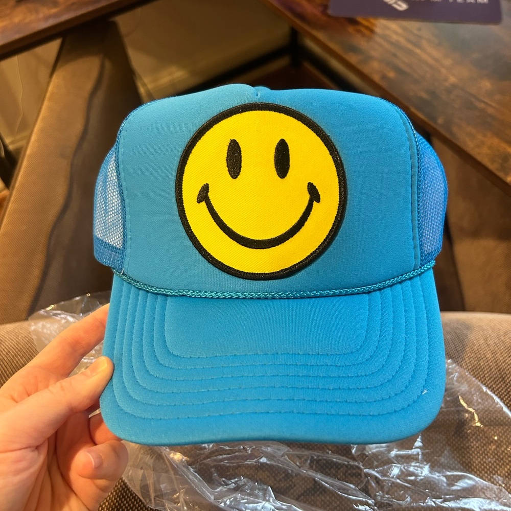 Aviator Nation smiley face hat